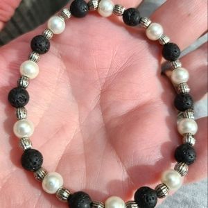 FROSTED BEAD/BLACK LAVA BRACELET